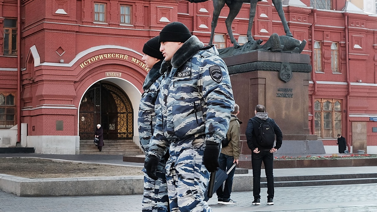 Полицаи в Москва пребиха ветеран от войната в Украйна