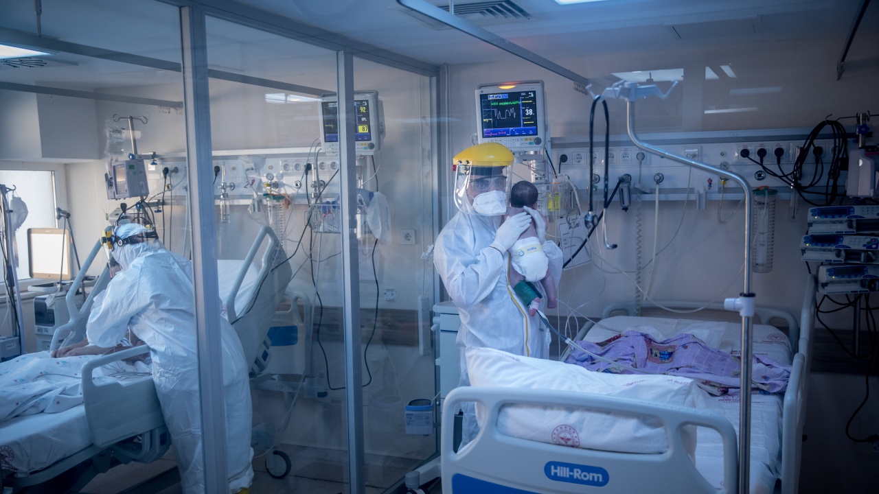 Приеха още две бебета с коклюш в болницата в Кюстендил