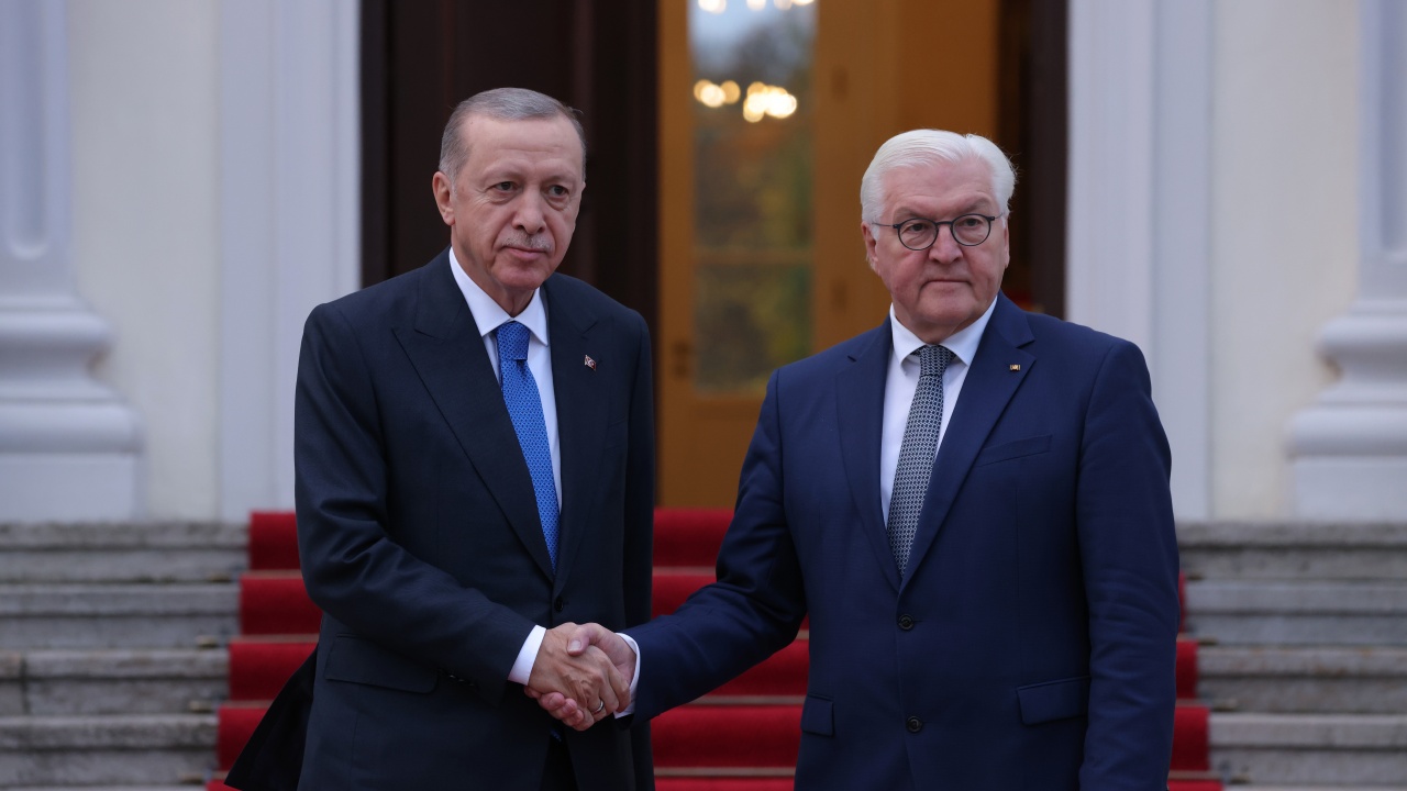 Ердоган посрещна Щайнмайер с официална церемония в двореца Бештепе