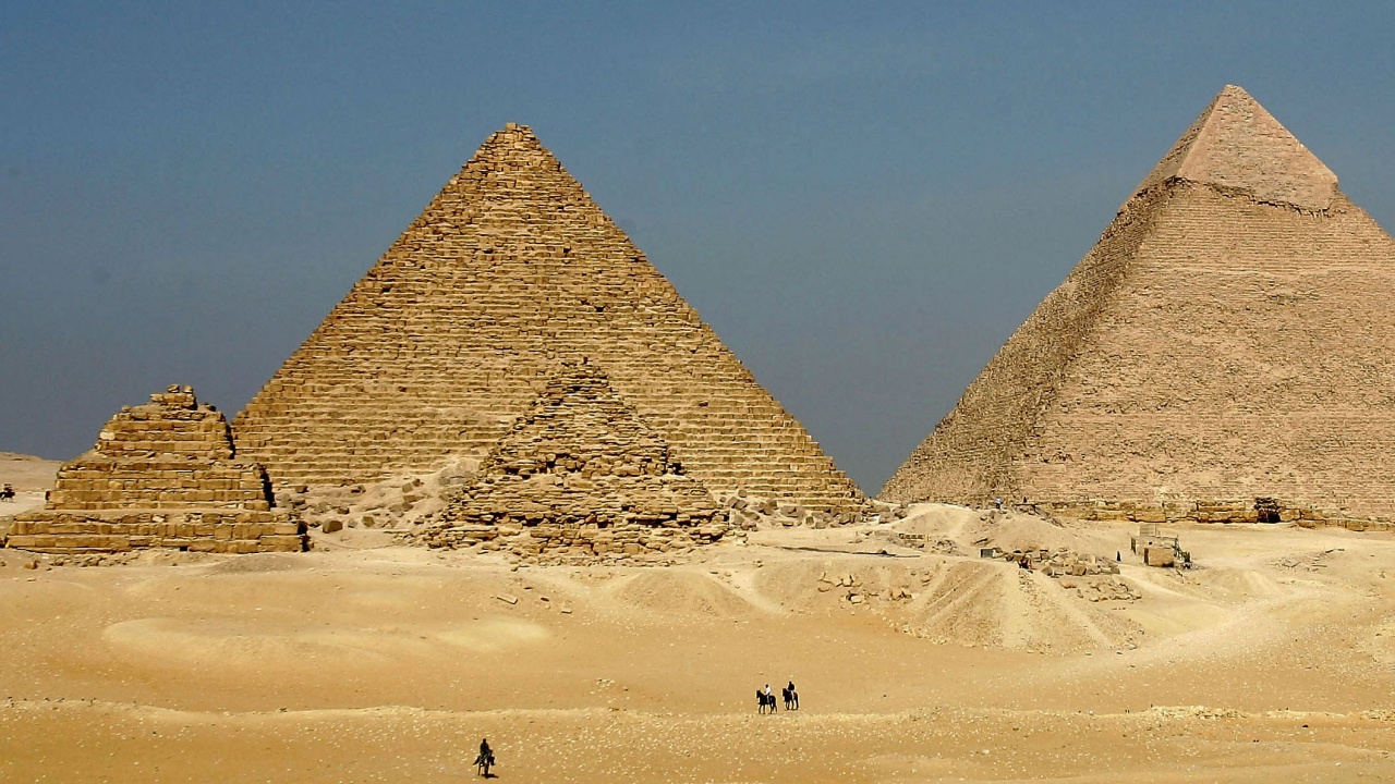 Египет премина днес към лятно часово време
