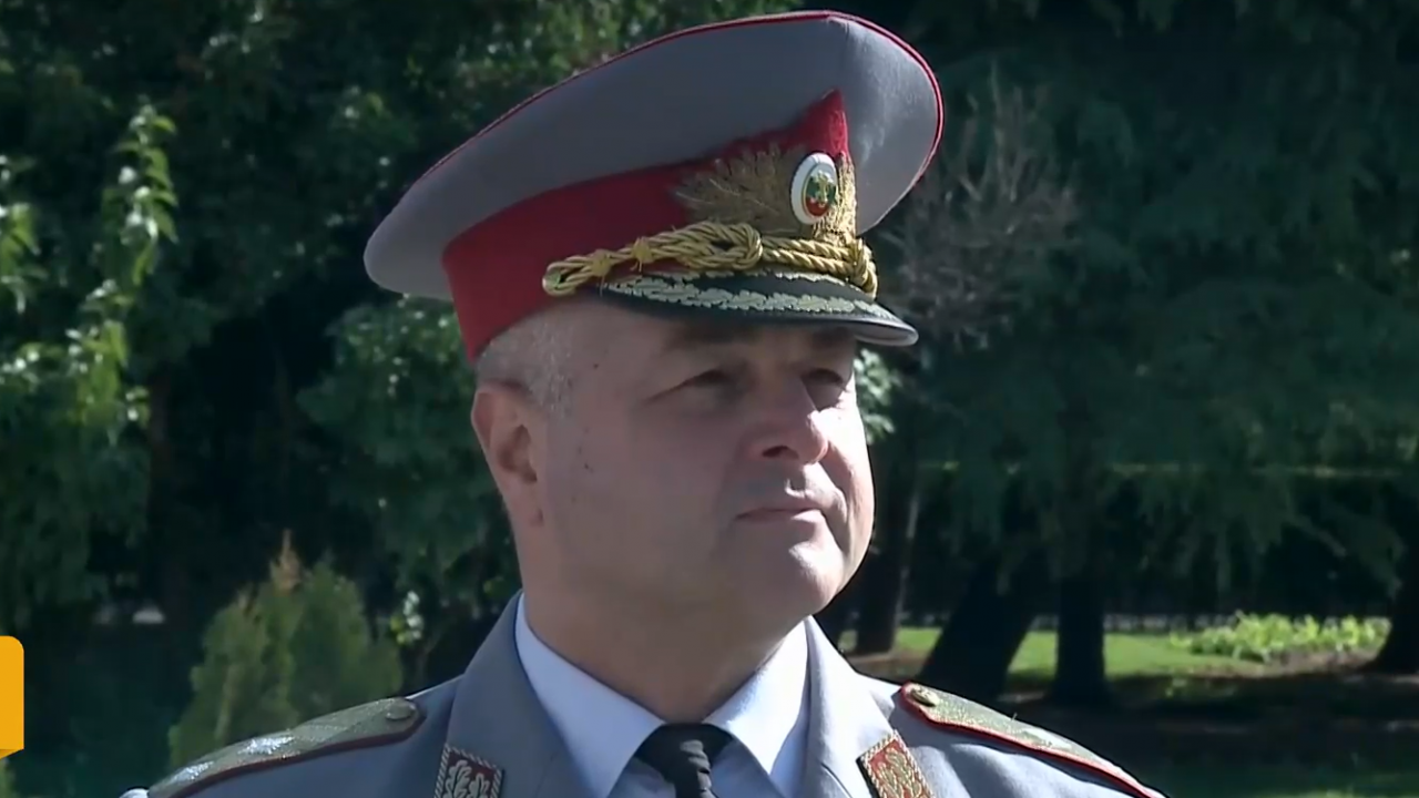 Генерал-майор Деян Дешков: Колкото и модерни да са технологиите в съвременните войни, най-важни остават хората