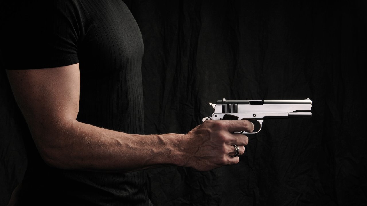Задържан е собственикът на пистолета, с който дете простреля друго в Арбанаси