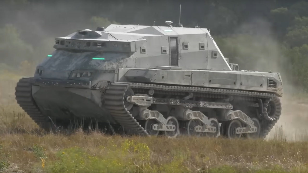 САЩ представиха най-новия си танк от последно поколение, който се управлява... сам