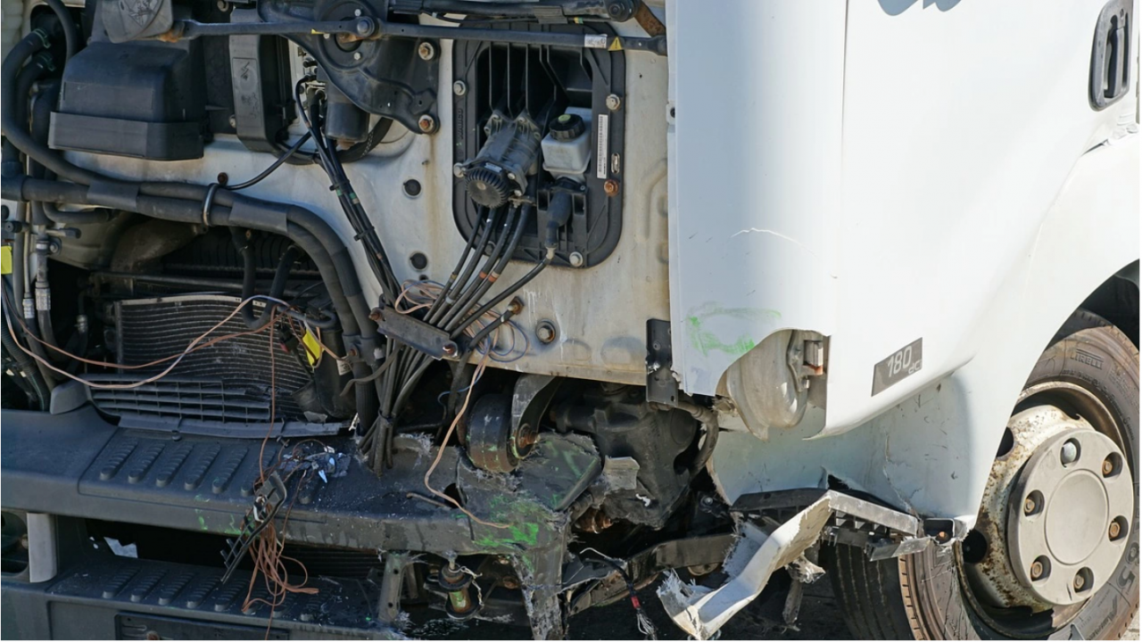 Катастрофирал камион затапи движението при 42-ри км на АМ "Тракия“