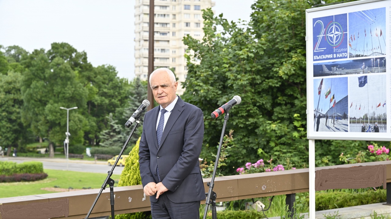 Министър Запрянов: Членството на България в НАТО даде гаранции за нашата сигурност, стабилност и просперитет
