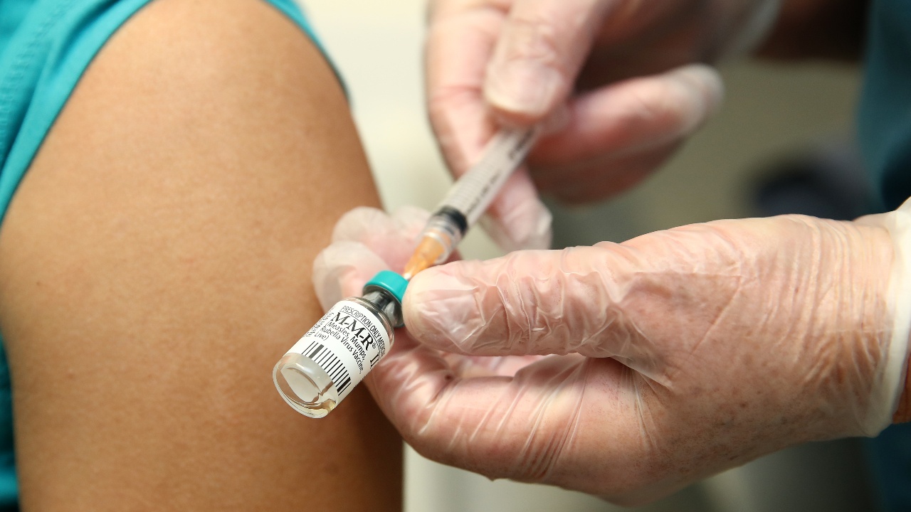Правителството отпуска 1 млн. лева за закупуване на ваксини срещу коклюш за бременните
