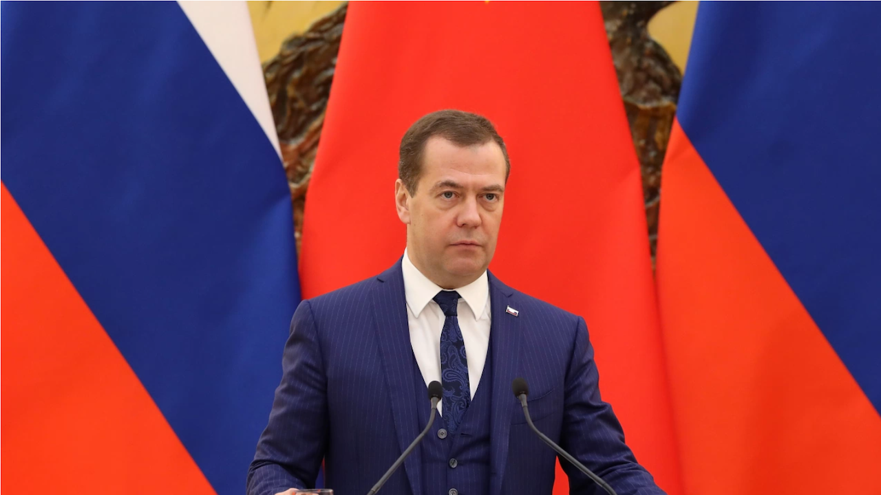 Медведев отправи свирепо предупреждение към НАТО, ако се стигне до удари по руска територия