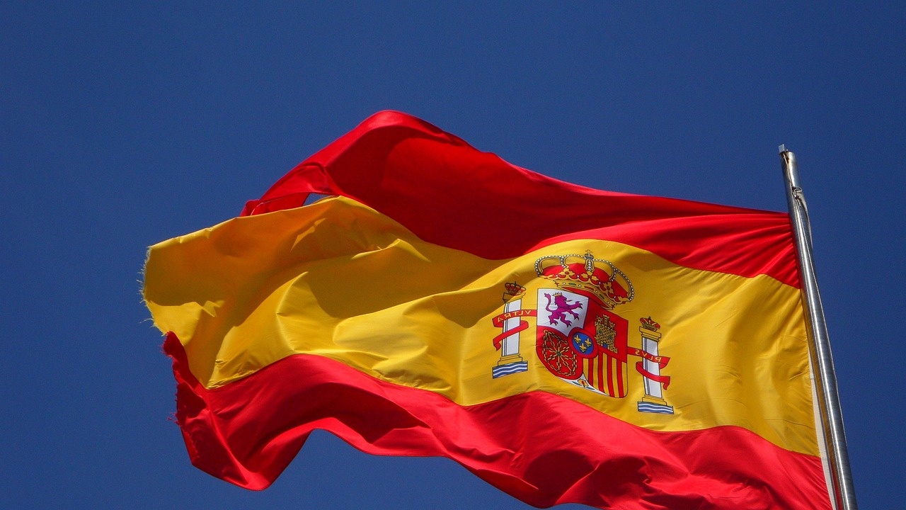 Скандал в Испания: Хакери търгуват с личните данни на милиони шофьори