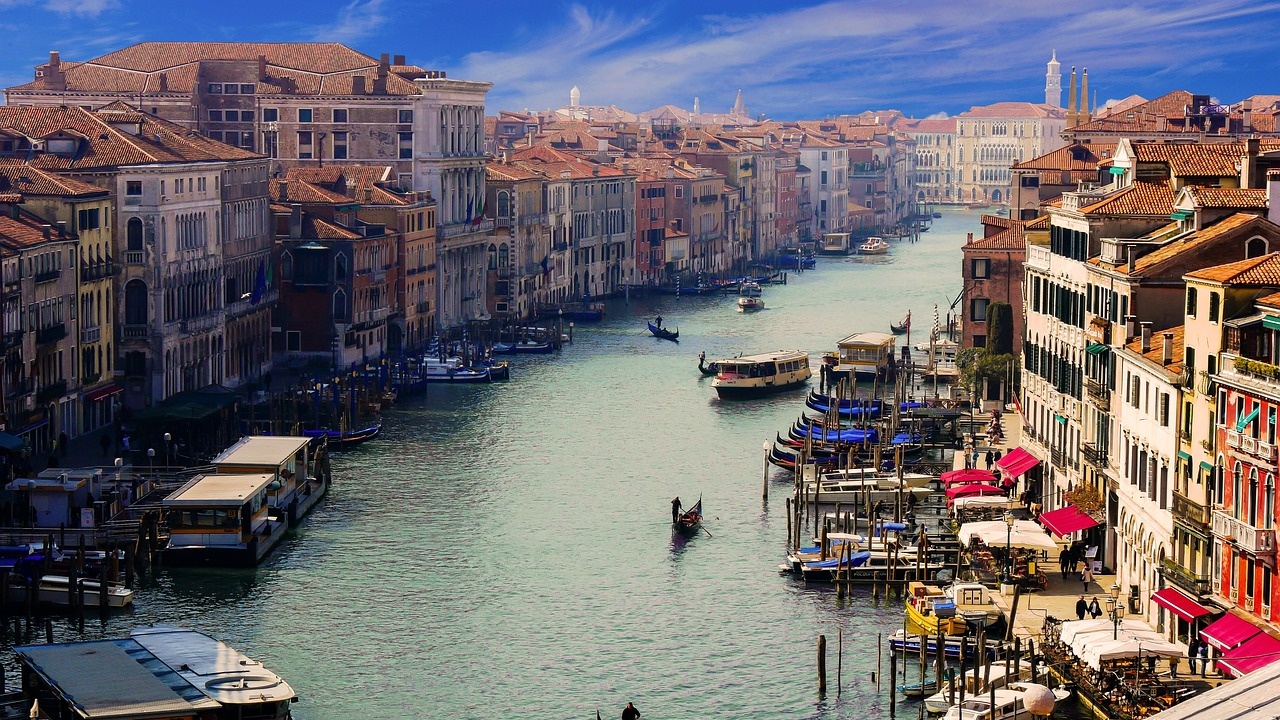 Венеция въведе нови мерки за ограничаване на туризма