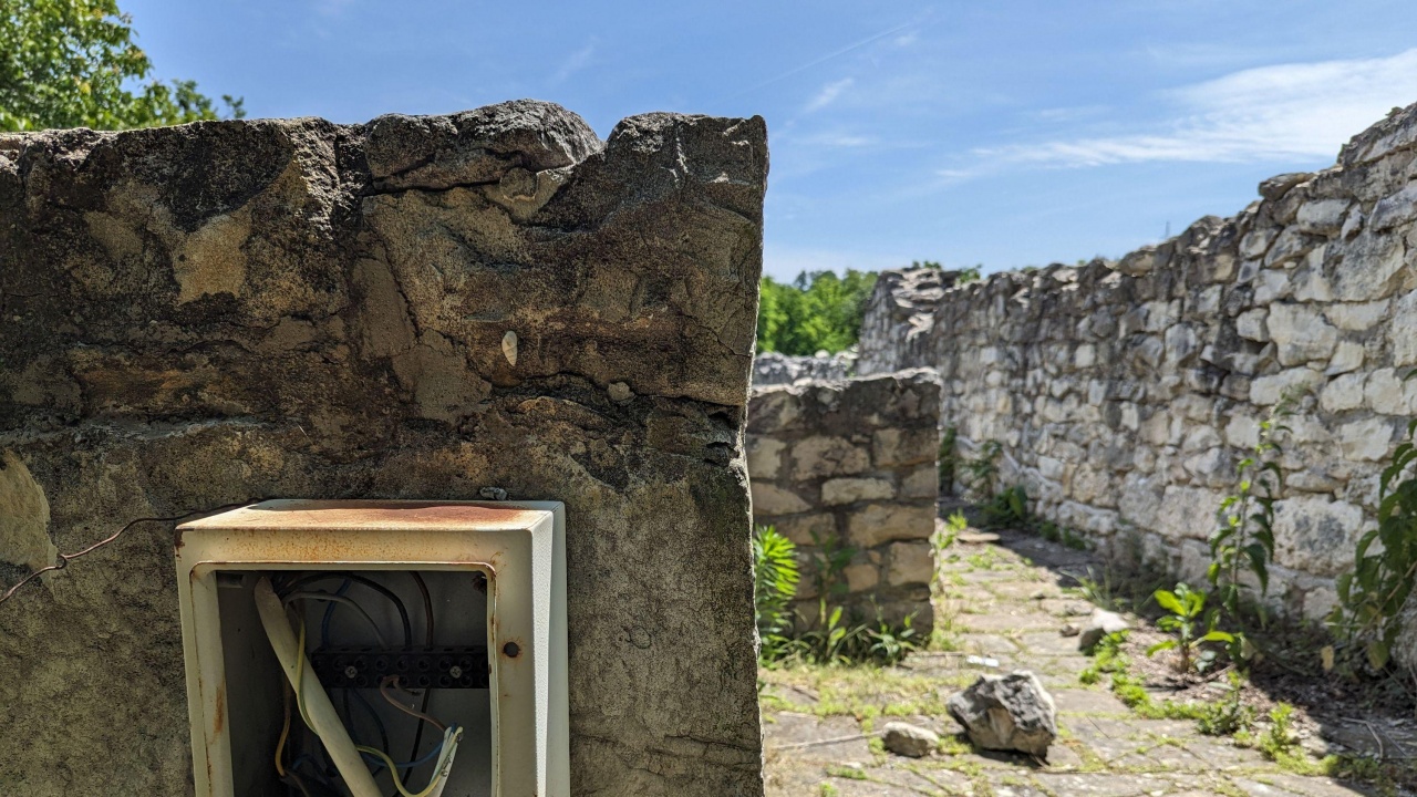Историческата крепост Сторгозия тъне в разруха