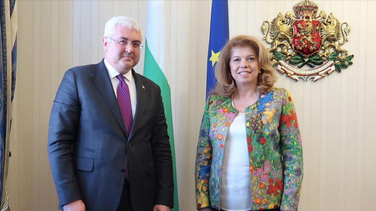 Разширяване на културния обмен между България и Турция обсъдиха вицепрезидентът и новият турски посланик
