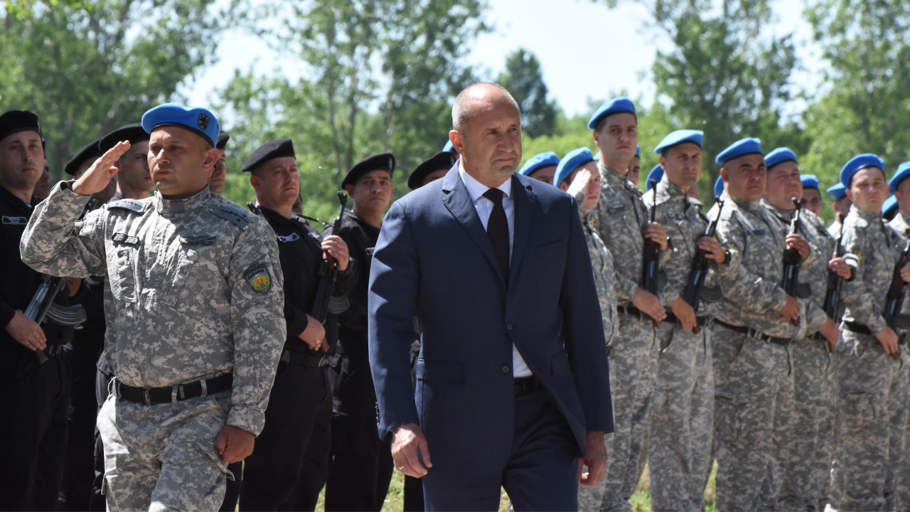 Радев: От днес отваряме вратата за нов род войски в българската армия - войските на безпилотните системи