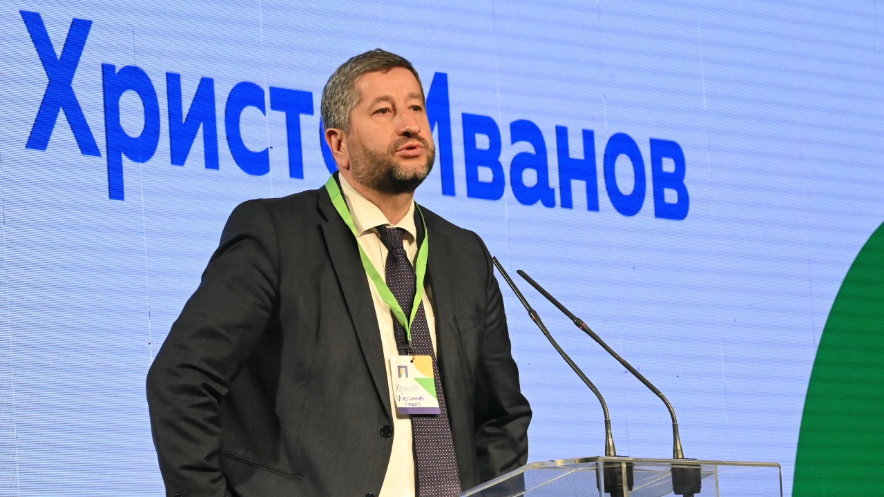 Според ЦИК, Христо Иванов все още не се е отказал официално от депутатското си място