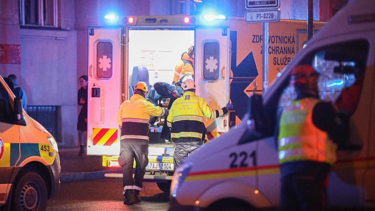 Мощна експлозия на боеприпаси в Чехия, има ранени