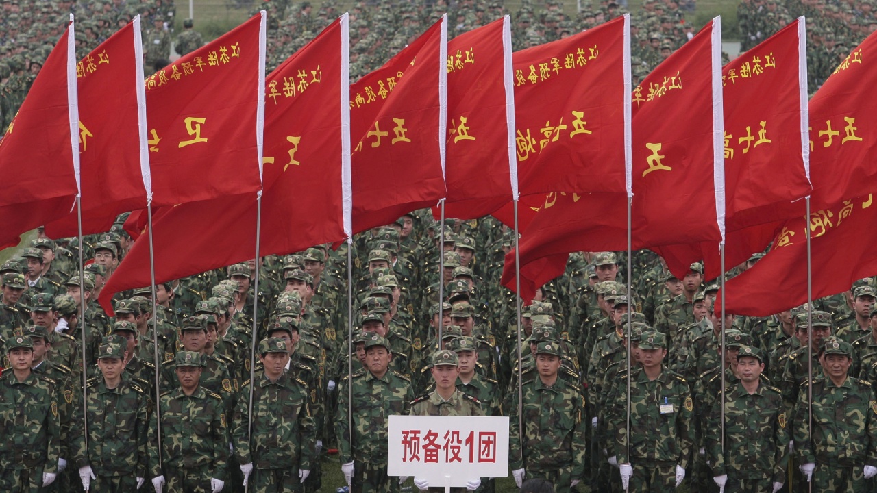 Китайски учени са разработили изкуствен интелект, способен да имитира военни командири