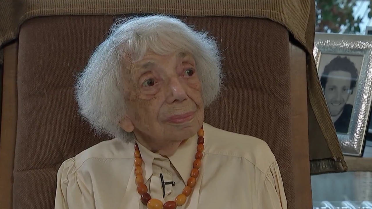 102 годишна жена, оцеляла от Холокоста, е на корицата на "Вог"