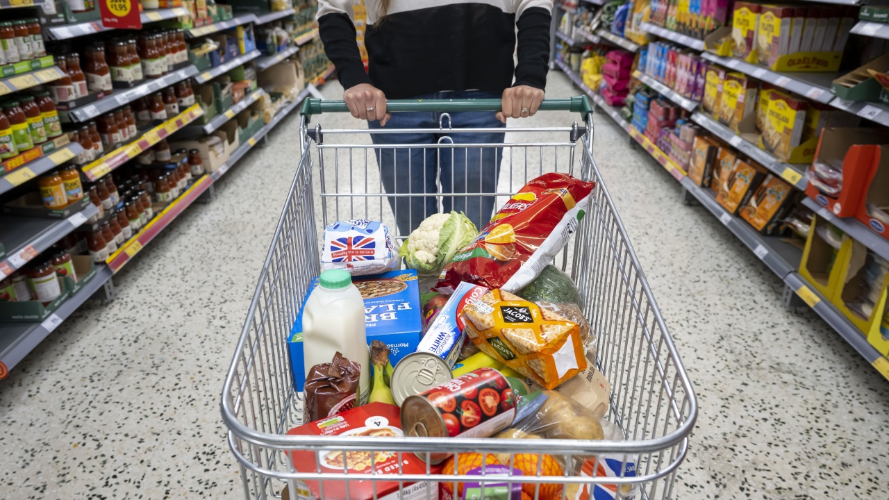 Инфлацията при хранителните стоки във Великобритания е най-ниска от 2021 г. насам