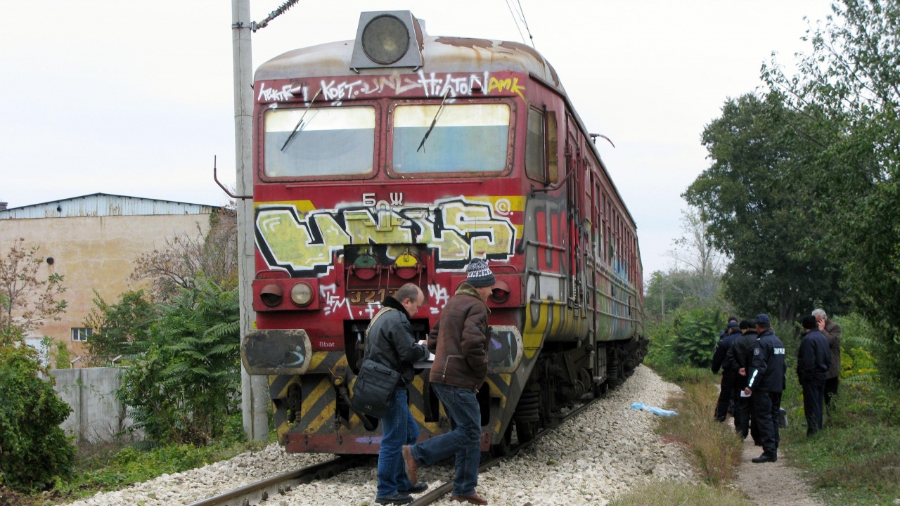 Инцидент с влака София-Видин, композицията спряла на косъм от обръщане