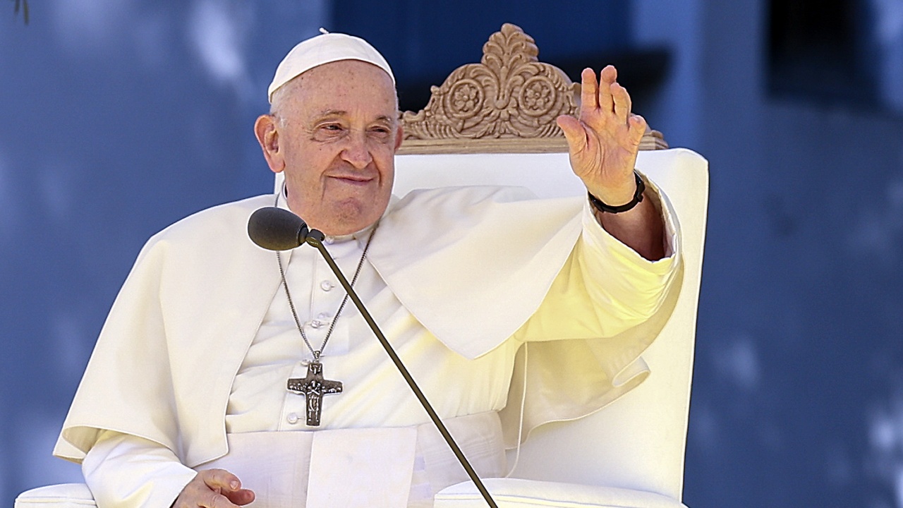 Папата назначи на нова позиция бившия частен секретар на предшественика си