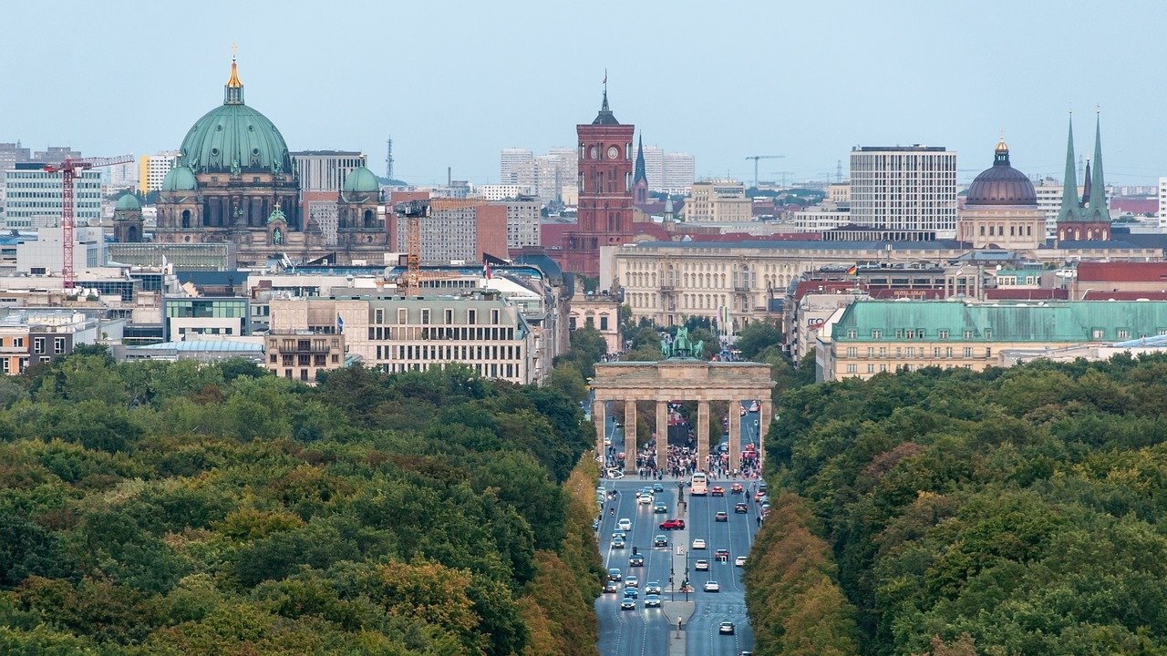 Нов закон, улесняващ придобиването на германско гражданство, влиза в сила от днес