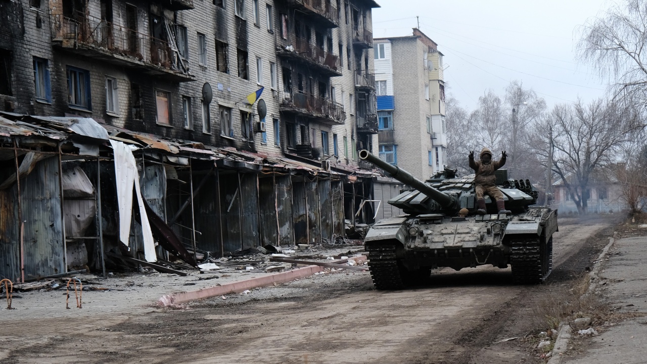 Newsweek: Русия изчерпва запасите си от танкове
