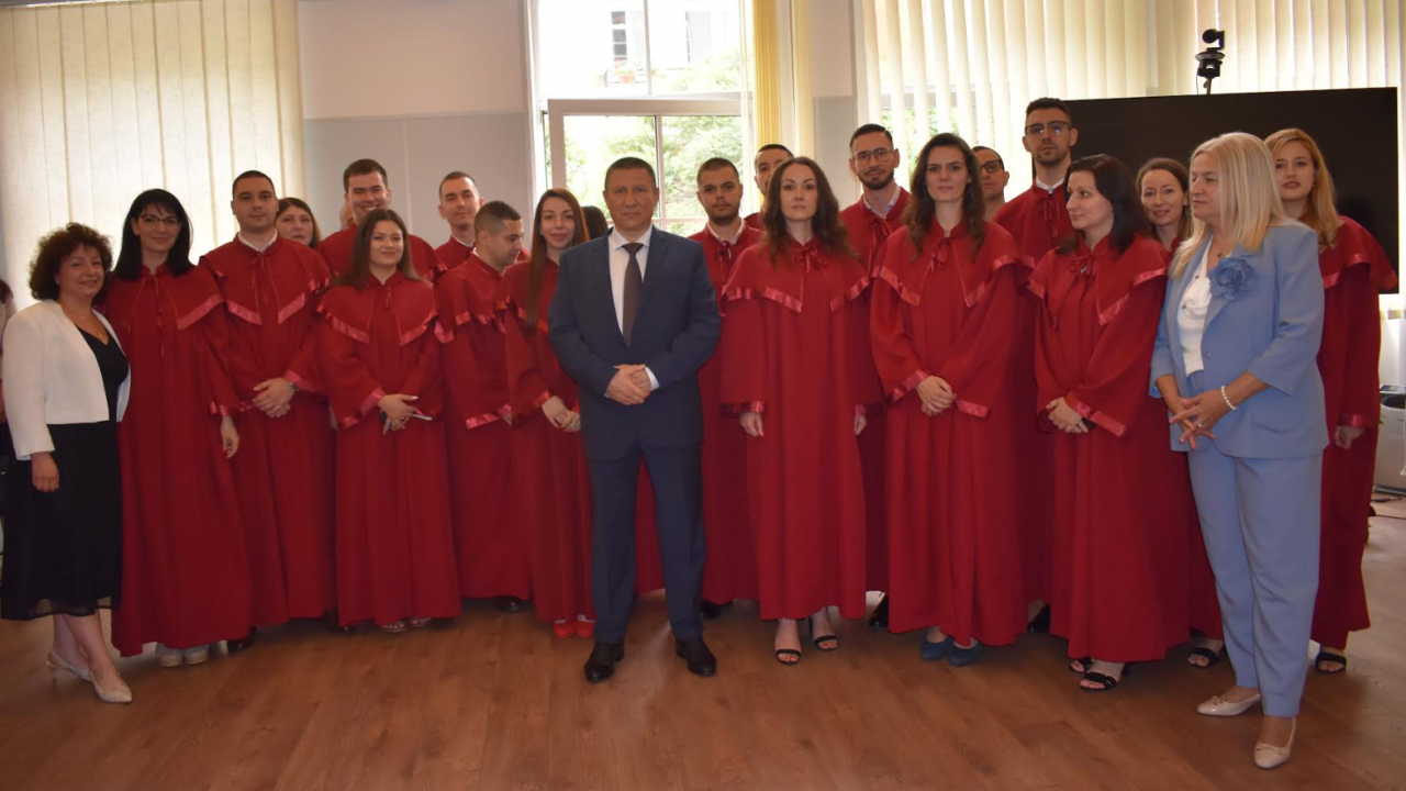 Борислав Сарафов приветства младшите прокурори и следователи, завършили Националния институт на правосъдието