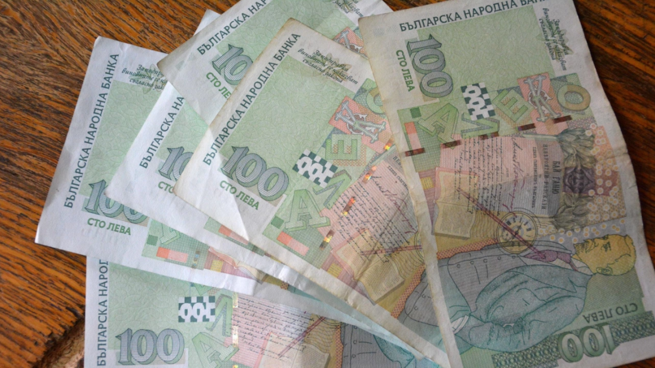 Полицията в Хасково издирва собственика на загубени пари