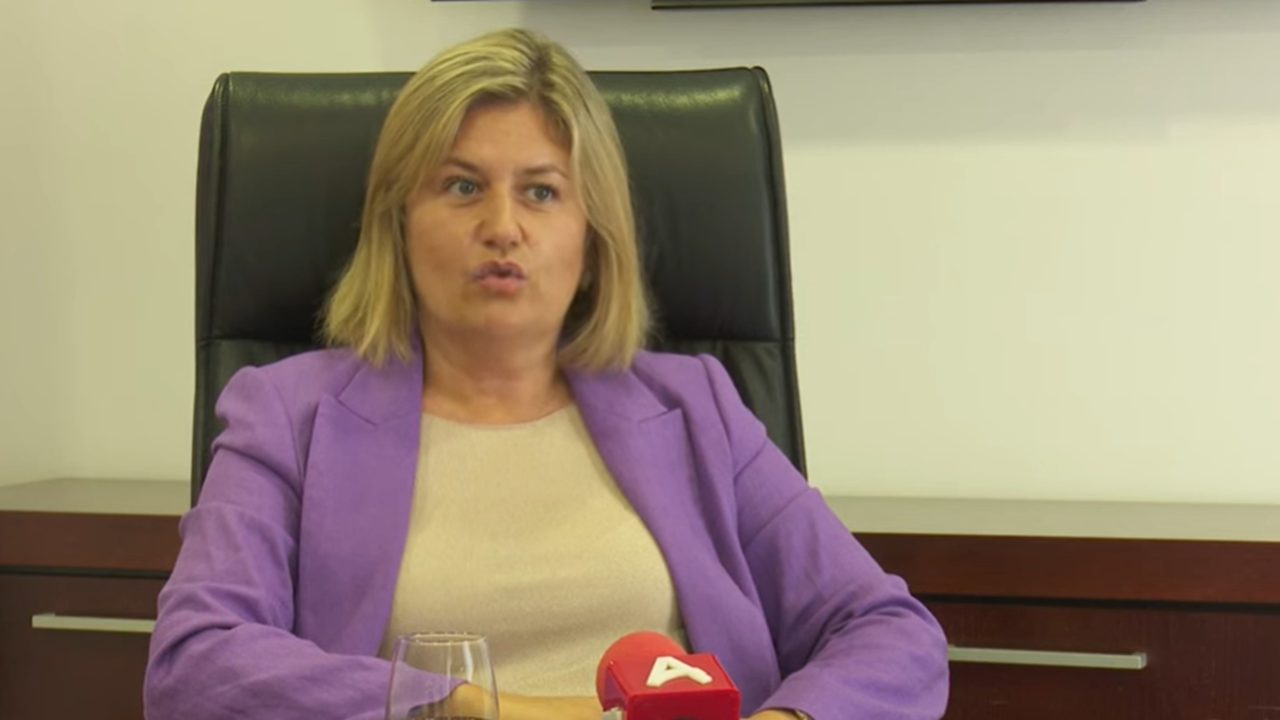 "Хванатата" с бг паспорт министърка на Мицкоски Саня Божиновска: И тогава, и сега се чувствам само македонка