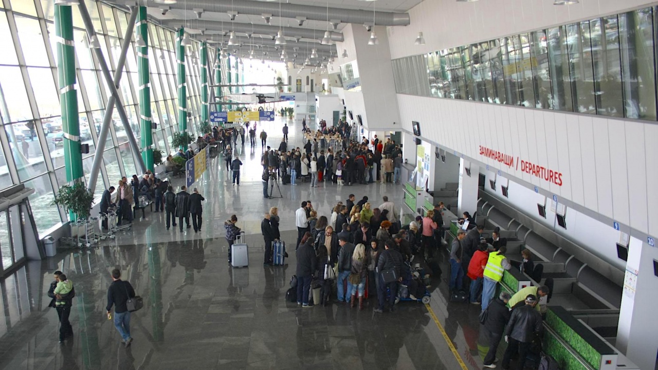 Две години Пловдив не плаща вноската си към летището