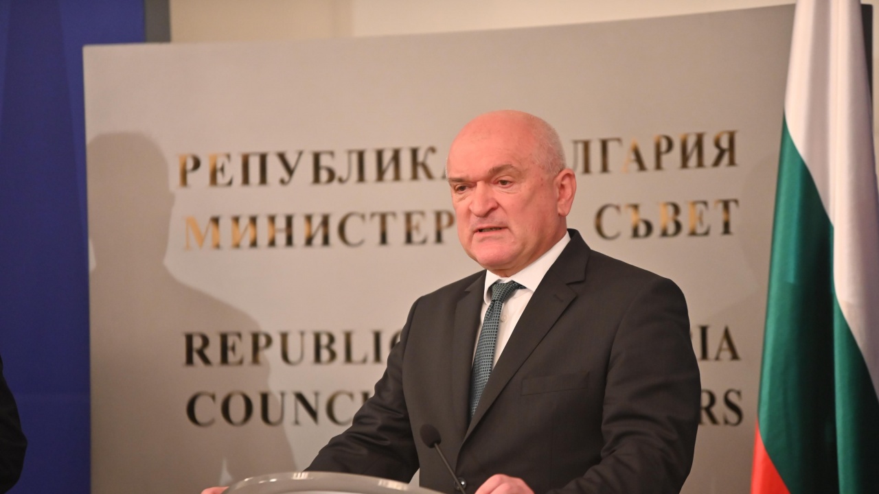 Премиерът Главчев за възможността да оглави следващия служебен кабинет: Само ако няма кой друг