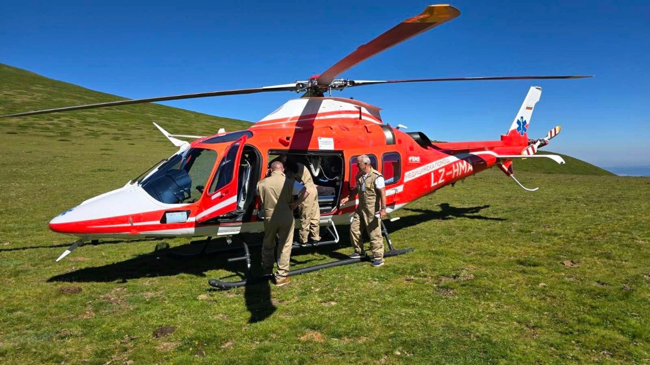 Медицинският хеликоптер изпълни първата си мисия по планинско спасяване
