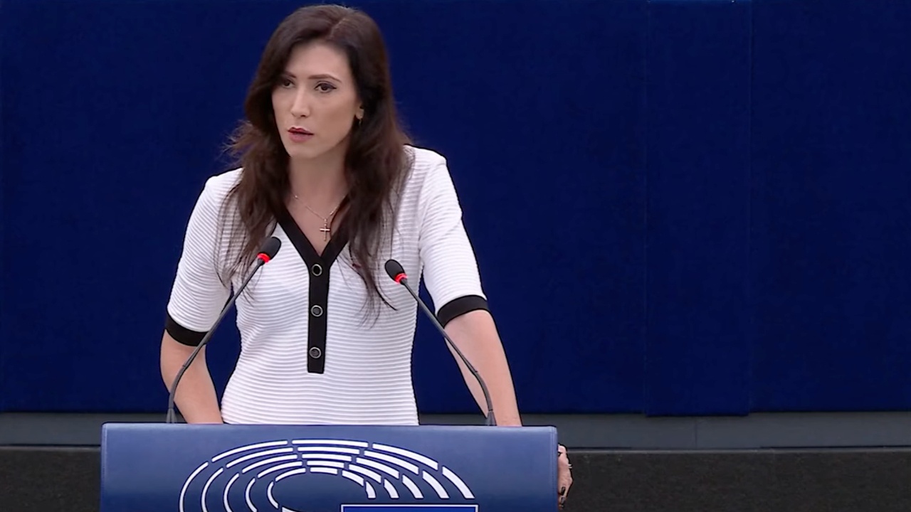 Полска евродепутатка помля Фон дер Лайен: Мястото Ви е в затвора заради това, което направихте с ЕС
