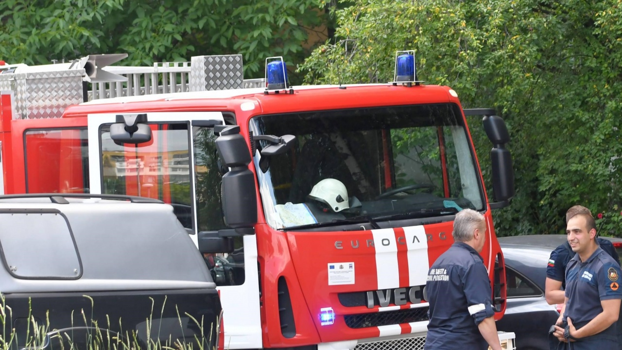 Овладян е пожарът до Дома за деца в Стара Загора