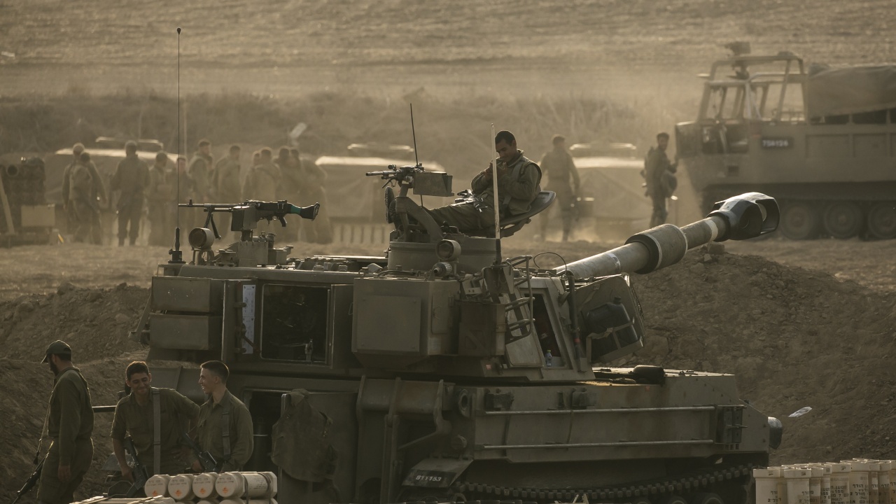 Израелската армия навлезе с танкове в южните райони на ивицата Газа