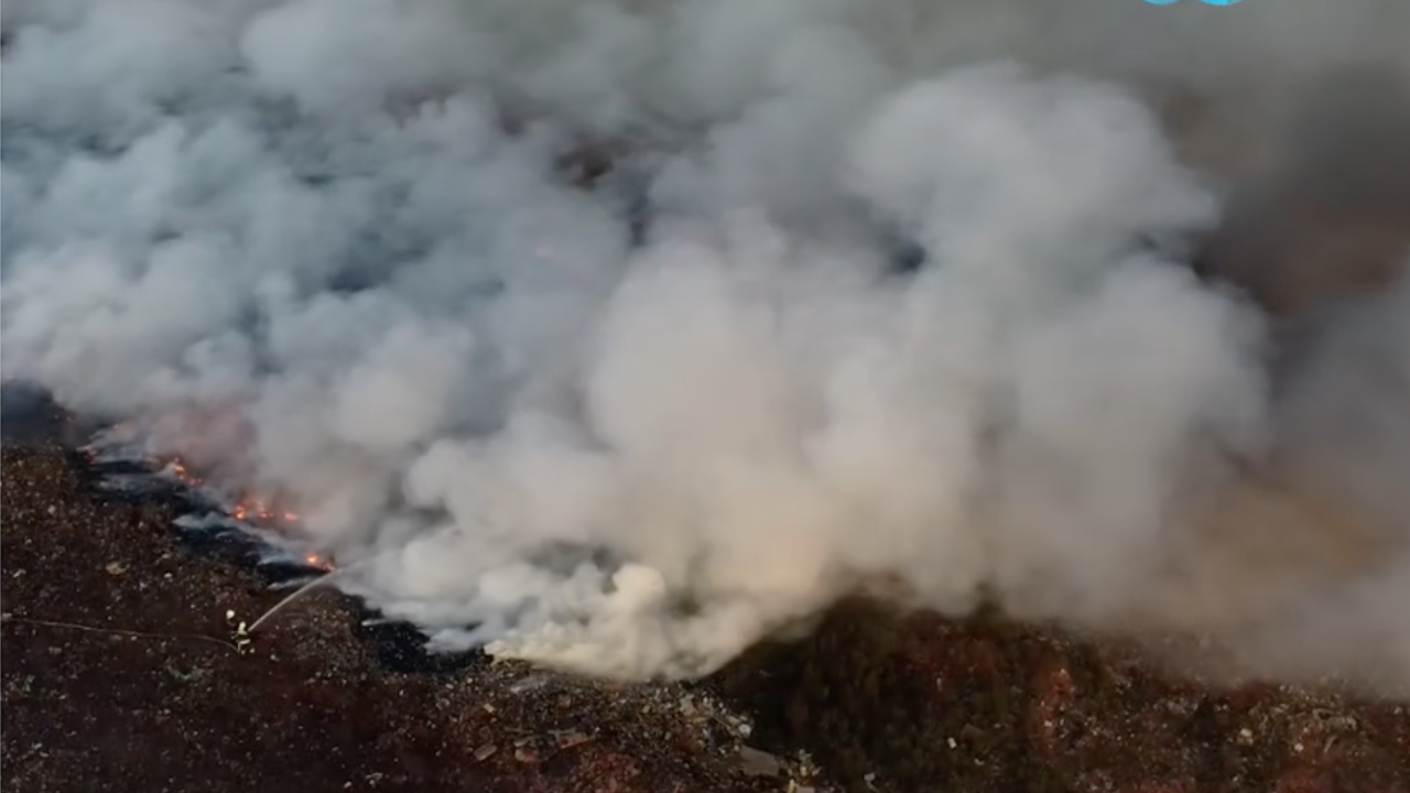 Продължава да гори големия пожар край село Църварица