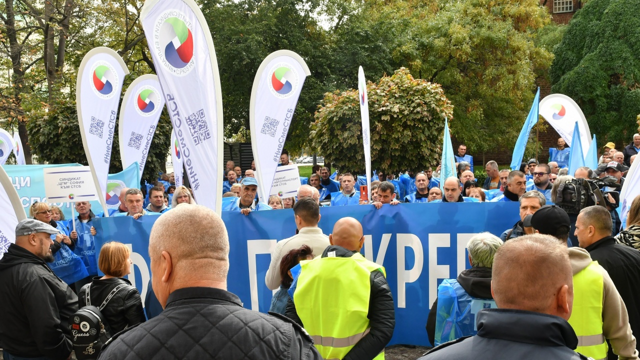 ГЕРБ-СДС: Кметът Терзиев излъга протестиращите служители на градския транспорт в София и се скри