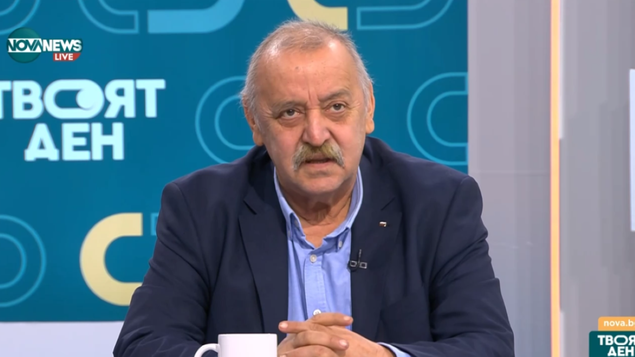 Проф. Кантарджиев: COVID ваксина трябва да поставят хора над 65 години и такива с имунни дефицити