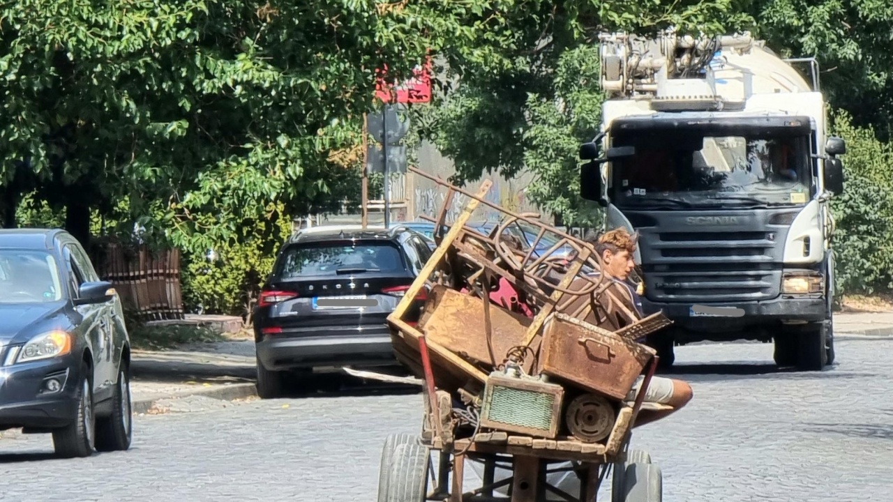 Задигнаха кон с каруца в Ракитово