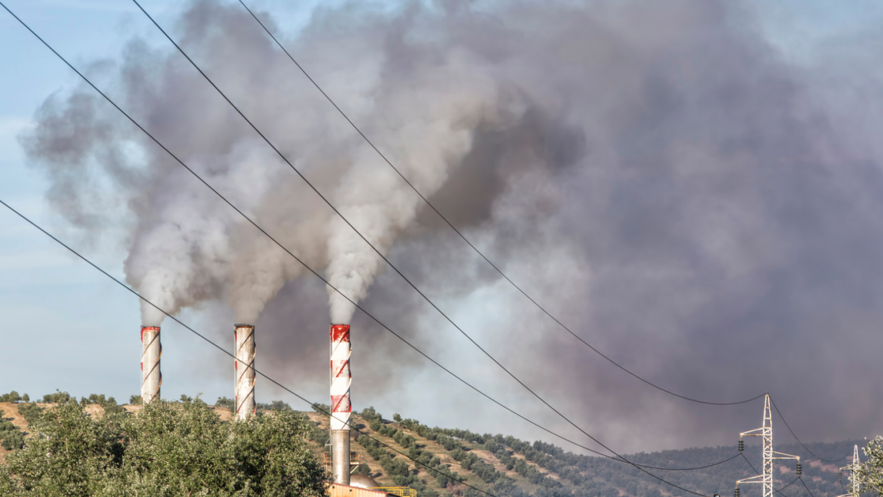 България е на второ място в ЕС по спад на емисиите парникови газове