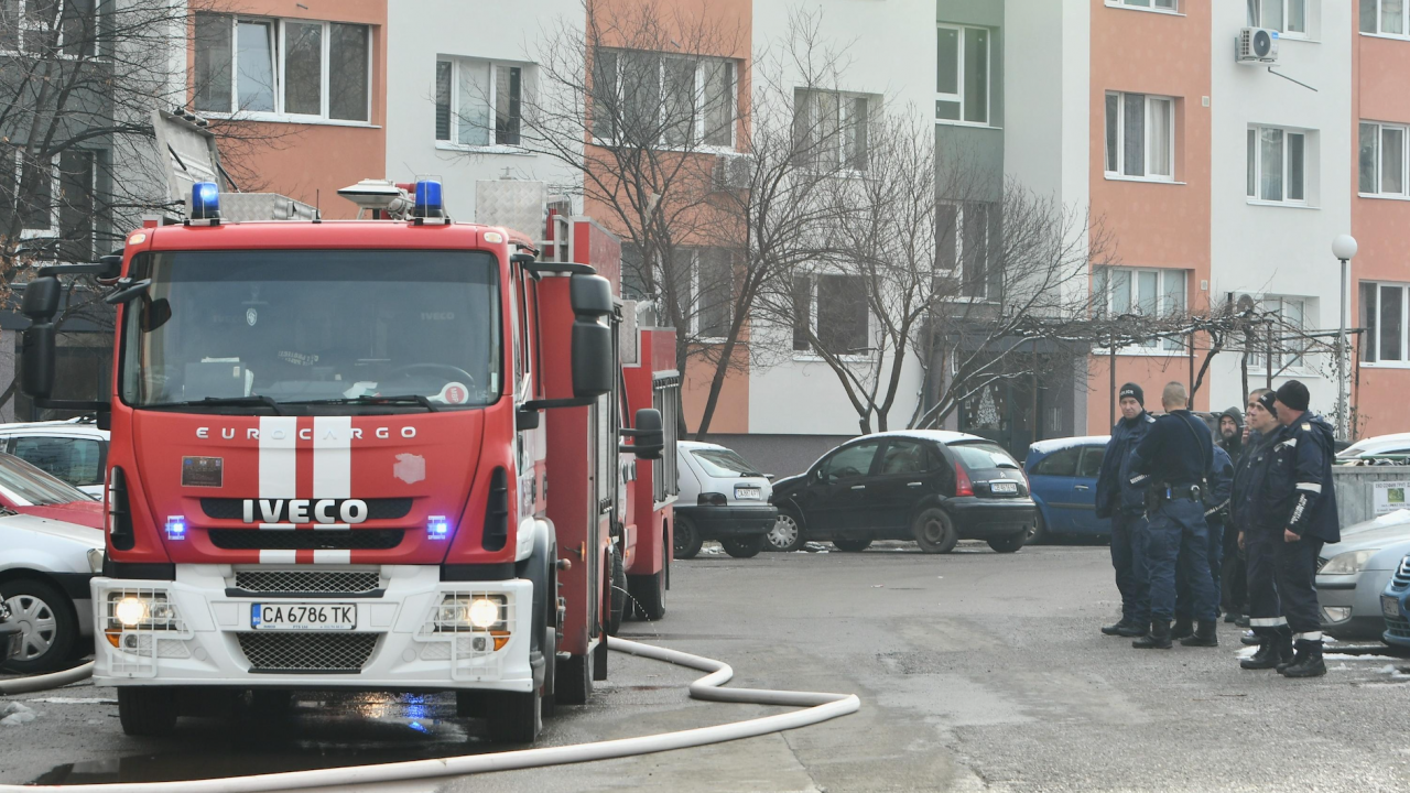 В "Пирогов" е настанен 90-годишен мъж в тежко състояние, пострадал при пожара в "Овча купел"