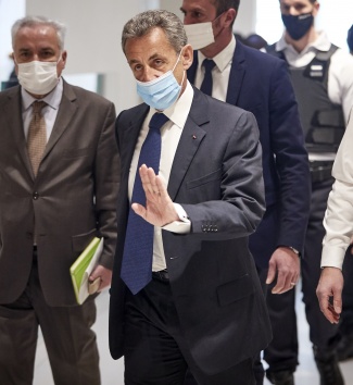 Одобрявате ли присъдата на Никола Саркози? 