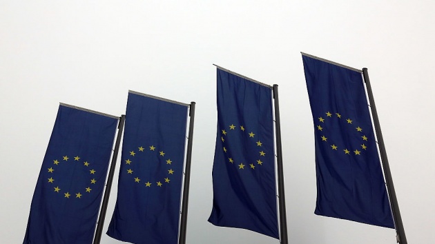 Одобрявате ли даването на Молдова и Украйна статут на кандидат за ЕС ?