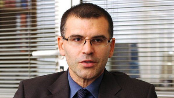 Симеон Дянков: Докато сме на власт няма да се вдигат данъците