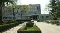 Пребитият проф. Станчев може да изгуби лявото си око