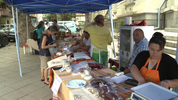 Фермерски пазар бе открит в София