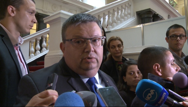 Сотир Цацаров: Затворническата система е на ръба 