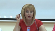 Мая Манолова: Не машините, а организаторите издъниха изборите