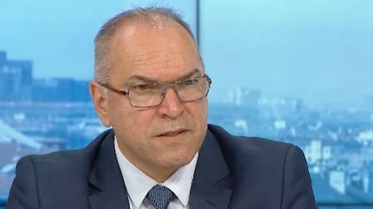 Проф. Богов: Спират плановите операции за София от понеделник