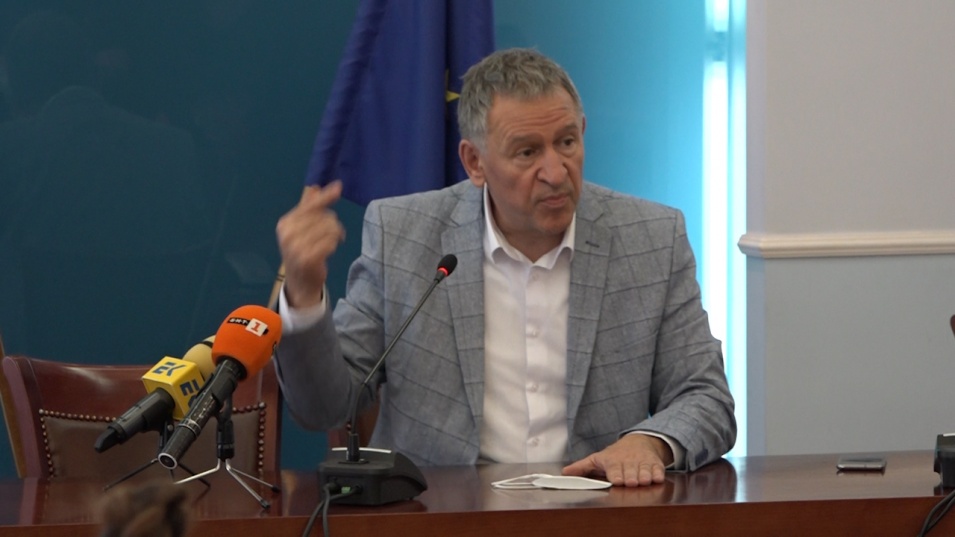 Стойчо Кацаров: Ще се подготвим добре за следващата вълна, няма да допуснем нови 100 хил. жертви