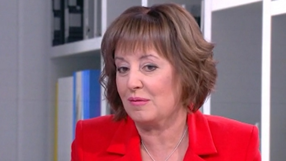 Мая Манолова стана брюнетка